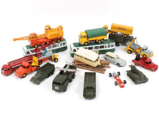 Lot 289 - DINKY TOYS (FRANCE) (20)