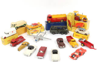Lot 265 - DINKY TOYS (18)