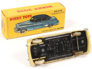 Lot 228 - DINKY TOYS (FRANCE) (1)