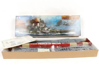 Lot 45 - DIVERS (3)