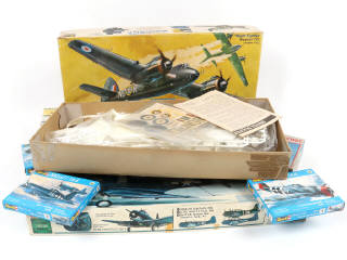 Lot 47 - DIVERS (10)
