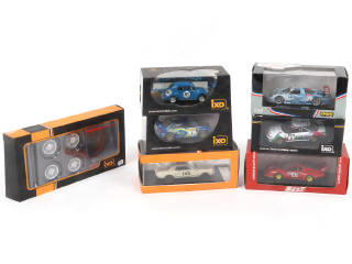 Lot 81 - DIVERS (7)