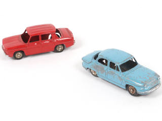 Lot 221 - DINKY TOYS (FRANCE) Série JUNIOR (2)