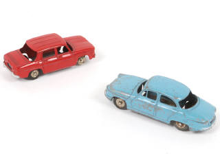 Lot 221 - DINKY TOYS (FRANCE) Série JUNIOR (2)