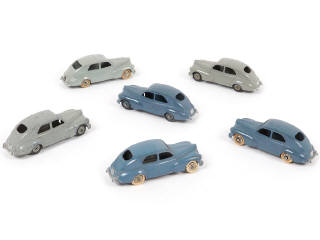 Lot 261 - DINKY TOYS (FRANCE) (6)