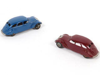 Lot 257 - DINKY TOYS (FRANCE) (2)