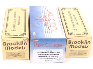 Lot 243 - BROOKLIN MODELS (GB) (3)
