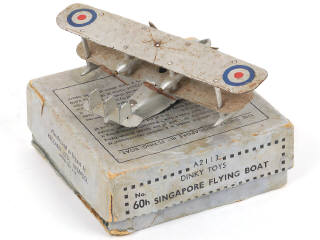 Lot 300 - DINKY TOYS (GB) (1)