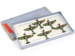 Lot 308 - DINKY TOYS (GB) (1)