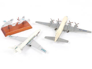 Lot 56 - DIVERS (4)