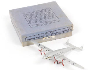 Lot 305 - DINKY TOYS (GB) (1)