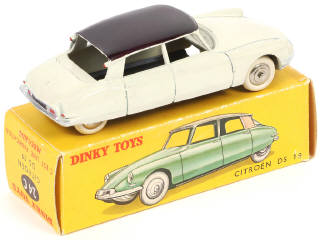 Lot 330 - DINKY TOYS (FRANCE) (1)