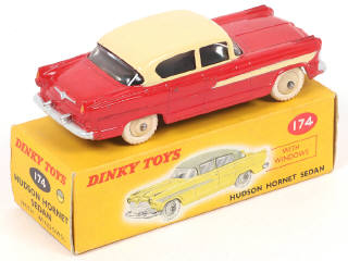 Lot 315 - DINKY TOYS (GB) (1)
