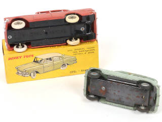 Lot 336 - DINKY TOYS (FRANCE) (2)