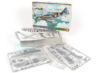 Lot 12 - TAMIYA (JAPON) (8)