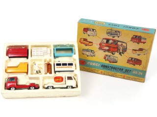 Lot 255 - CORGI TOYS (GB) (1)
