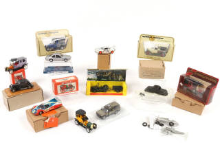 Lot 119 - DIVERS (13)
