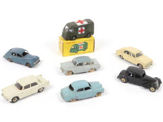 Lot 349 - DINKY TOYS (FRANCE) (7)