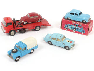 Lot 60 - DIVERS (5)