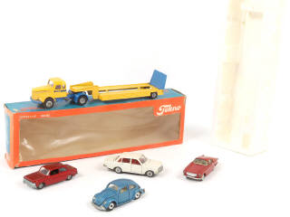 Lot 57 - DIVERS (5)