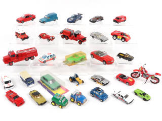 Lot 78 - DIVERS (29)