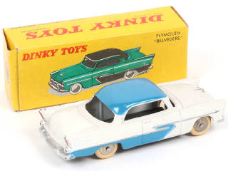 Lot 285 - DINKY TOYS (FRANCE) (1)