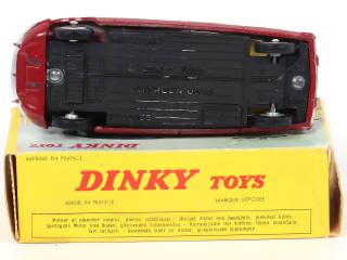 Lot 331 - DINKY TOYS (FRANCE) (1)