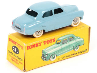 Lot 295 - DINKY TOYS (FRANCE) (1)