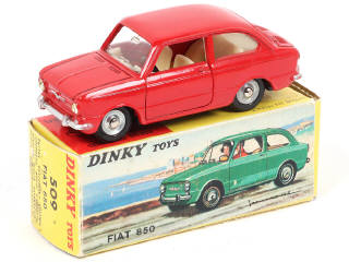 Lot 327 - DINKY TOYS (FRANCE) (1)