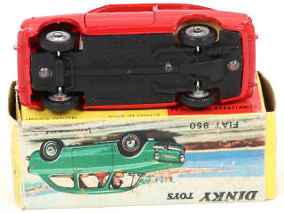 Lot 327 - DINKY TOYS (FRANCE) (1)