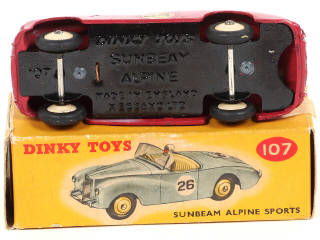 Lot 179 - DINKY TOYS (GB) (1)