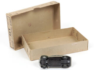 Lot 272 - DINKY TOYS (FRANCE) (3)