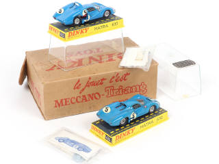 Lot 340 - DINKY TOYS (FRANCE) (3)