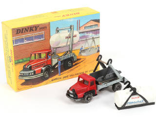 Lot 361 - DINKY TOYS (FRANCE) (1)