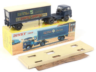 Lot 362 - DINKY TOYS (FRANCE) (1)