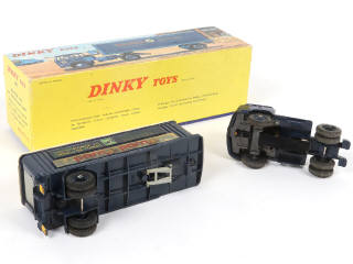 Lot 362 - DINKY TOYS (FRANCE) (1)