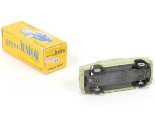 Lot 256 - DINKY TOYS (FRANCE) Série JUNIOR (1)