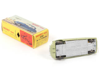 Lot 330 - DINKY TOYS (FRANCE) (1)