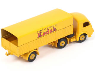 Lot 353 - DINKY TOYS (FRANCE) (1)