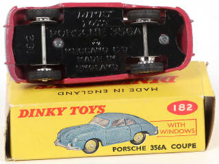 Lot 198 - DINKY TOYS (GB) (1)