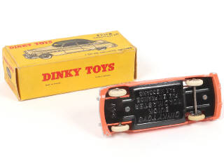 Lot 298 - DINKY TOYS (FRANCE) (1)