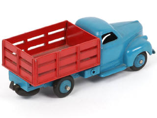 Lot 347 - DINKY TOYS (FRANCE) (1)