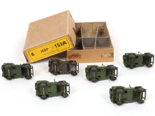 Lot 157 - DINKY TOYS (GB) (1)