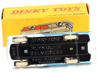 Lot 286 - DINKY TOYS (FRANCE) (1)