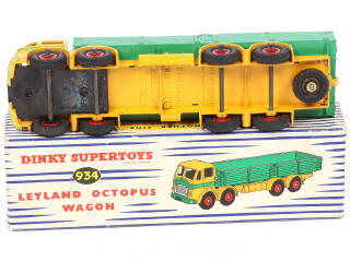 Lot 222 - DINKY TOYS (GB) (1)