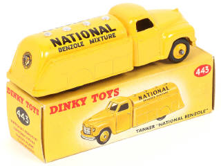 Lot 207 - DINKY TOYS (GB) (1)