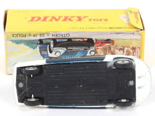 Lot 324 - DINKY TOYS (FRANCE) (1)