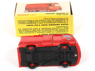 Lot 357 - DINKY TOYS (FRANCE) (1)