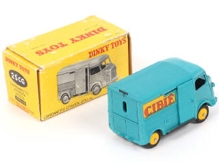 Lot 356 - DINKY TOYS (FRANCE) (1)