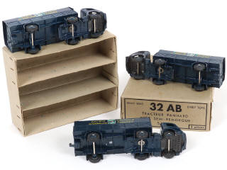 Lot 365 - DINKY TOYS (FRANCE) (1)